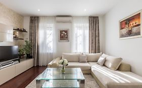 Villa Meri Very Central And Beautiful Apartment