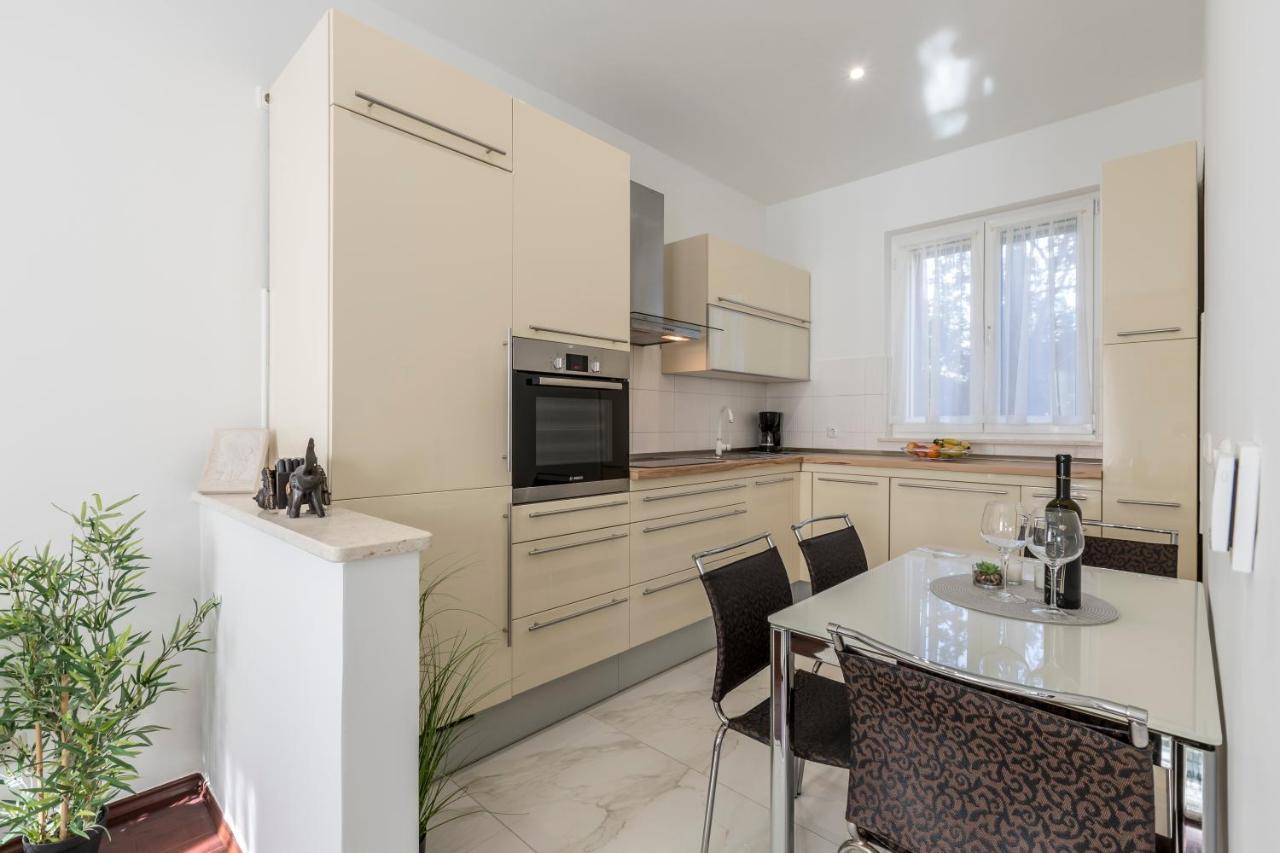 Villa Meri Very Central And Beautiful Apartment Split Buitenkant foto